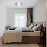 Elegant Premium Apartment With Parking