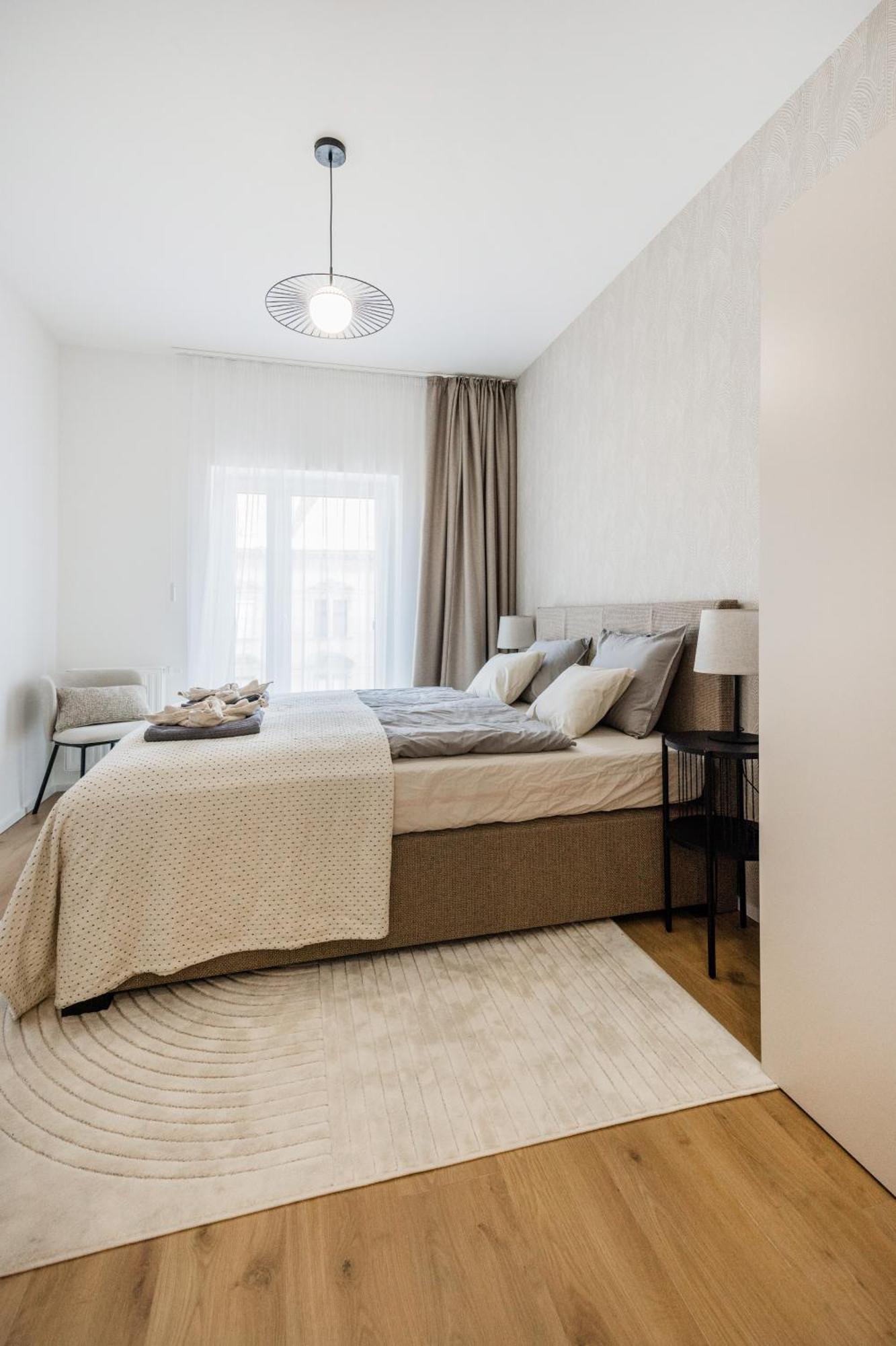 Elegant Premium With Parking *